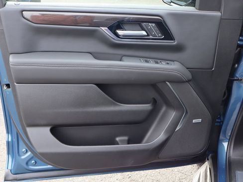 New 2026 GMC Yukon XL Elevation w/ LPO, Floor Liner Package AWD/4WD image 10