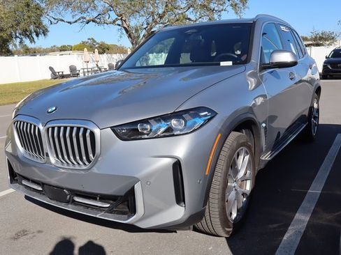 Used 2026 BMW X5 sDrive40i image 5