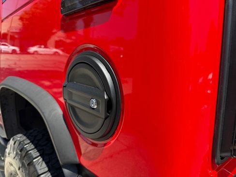 Used 2005 HUMMER H2 image 20