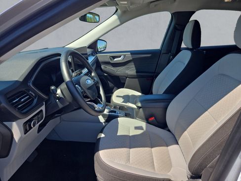 Used 2023 Ford Escape Active w/ Tech Pack #2 AWD/4WD image 11