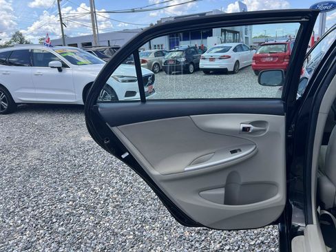 Used 2012 Toyota Corolla LE FWD image 15