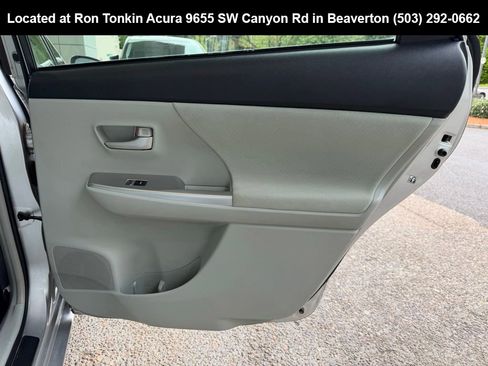 Used 2012 Toyota Prius V Three FWD image 28