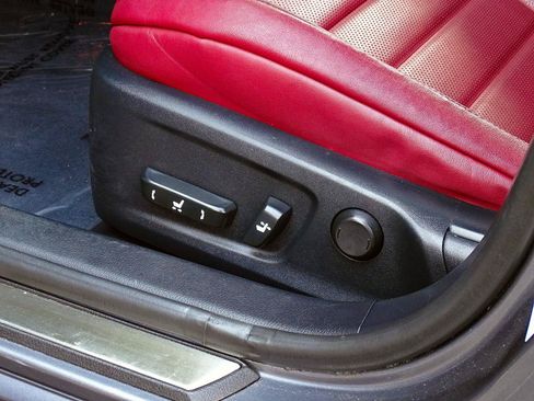 Used 2014 Lexus IS 350 w/ F Sport Package RWD image 15