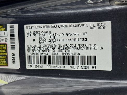 Used 2020 Toyota Tacoma SR image 36