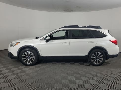 Used 2017 Subaru Outback 2.5i Limited image 7