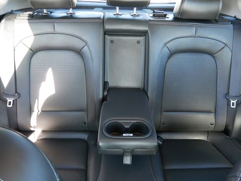 Used 2021 Hyundai Kona Limited image 13