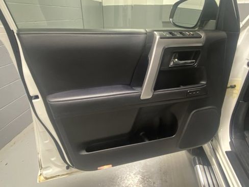 Used 2022 Toyota 4Runner Limited image 7