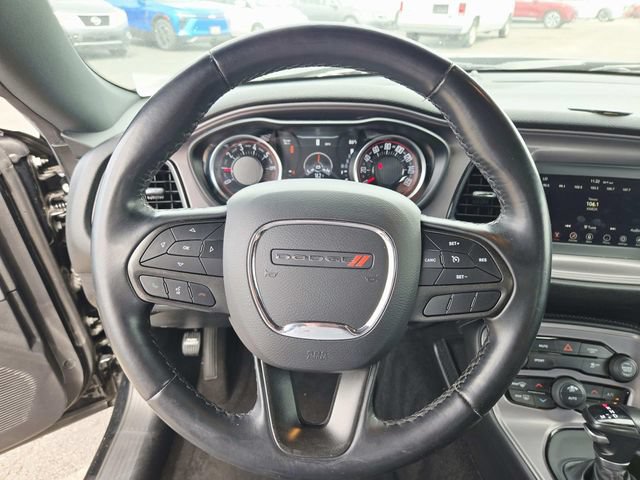 Used 2023 Dodge Challenger SXT RWD image 15