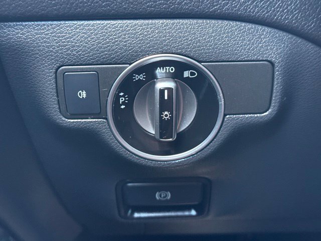 Used 2019 Mercedes-Benz GLA 250 4MATIC image 16