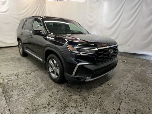Certified 2025 Honda Pilot EX-L image 2