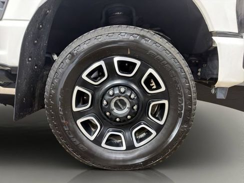Used 2023 Ford F350 Platinum AWD/4WD image 33