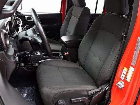 Used 2018 Jeep Wrangler Unlimited Sport S image 9