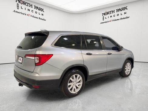 Used 2020 Honda Pilot LX image 5