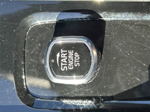 Used 2024 Volvo S60 B5 Core image 28