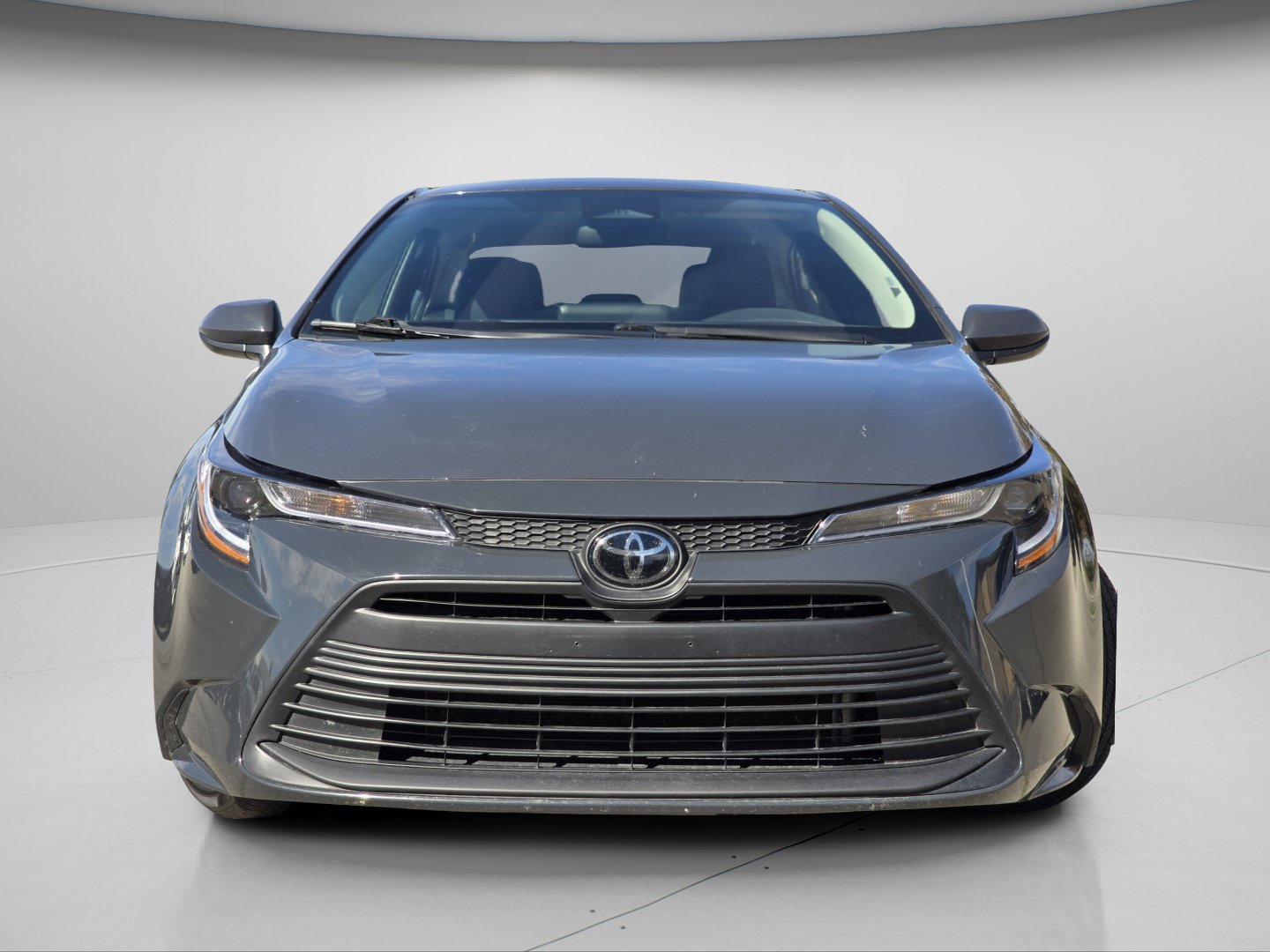 Used 2025 Toyota Corolla LE FWD image 3