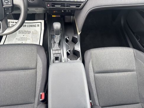 Used 2025 Toyota Camry LE image 27