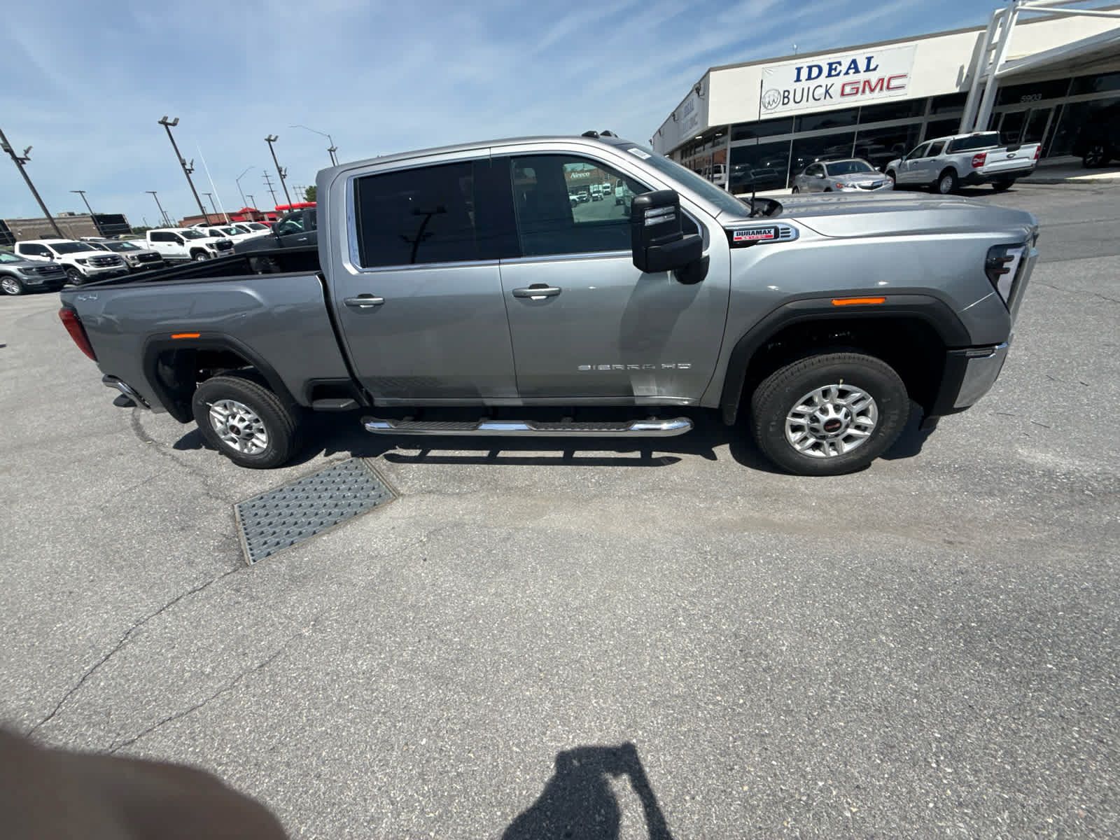 New 2026 GMC Sierra 2500 SLE w/ SLE Value Package; AWD/4WD image 17