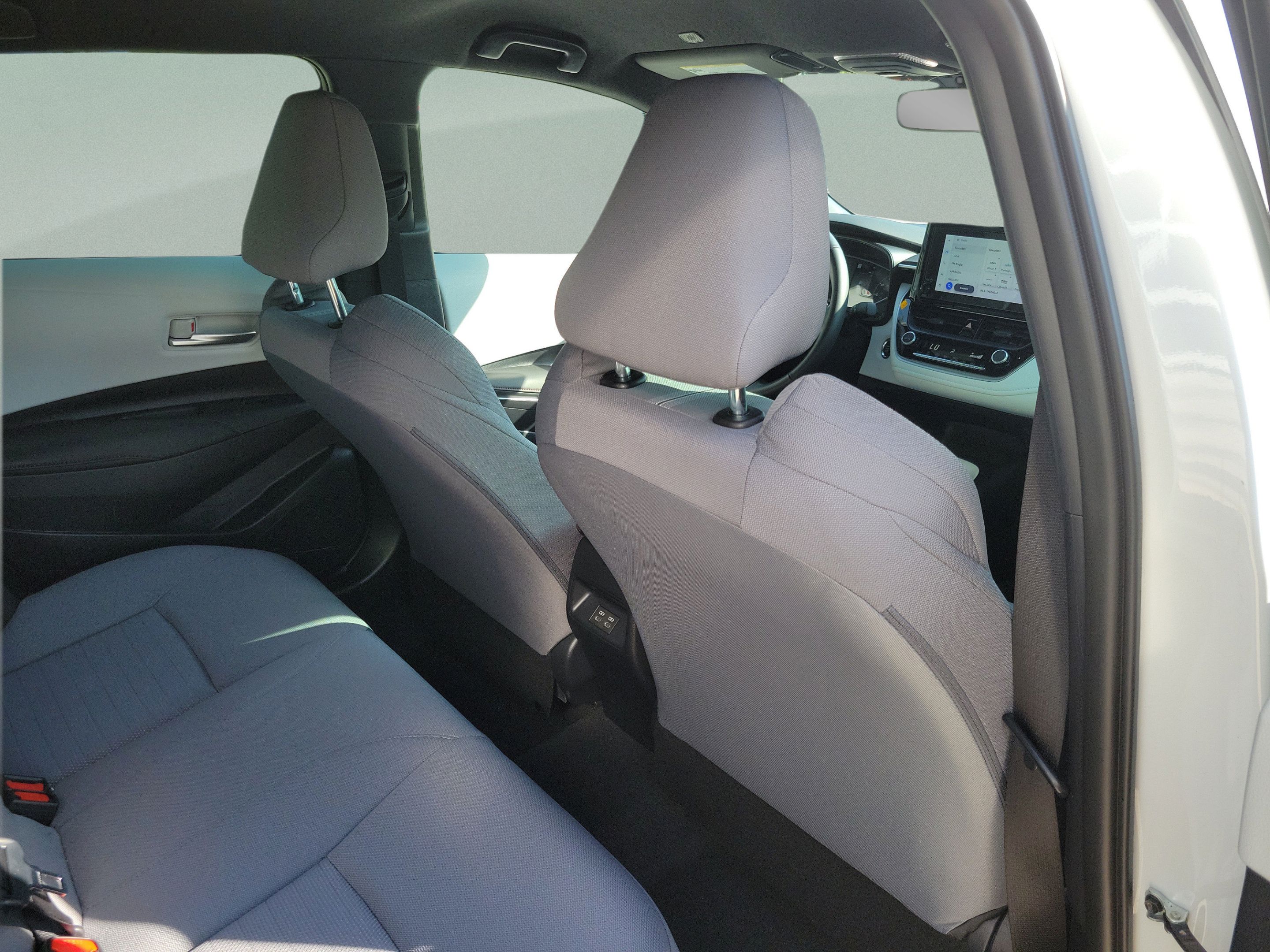 Certified 2025 Toyota Corolla SE FWD image 26