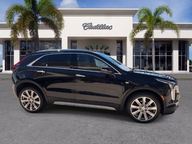 Certified 2023 Cadillac XT4 Premium Luxury w/ Driver Assist Package FWD image 17