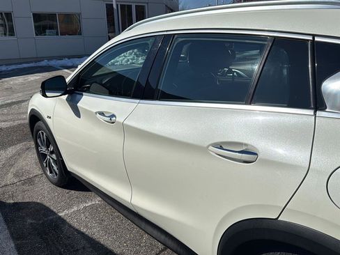 Used 2019 INFINITI QX30 Premium w/ Navigation Package image 56