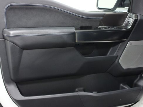 Used 2024 Ford F150 Platinum w/ FX4 Off-Road Package image 11