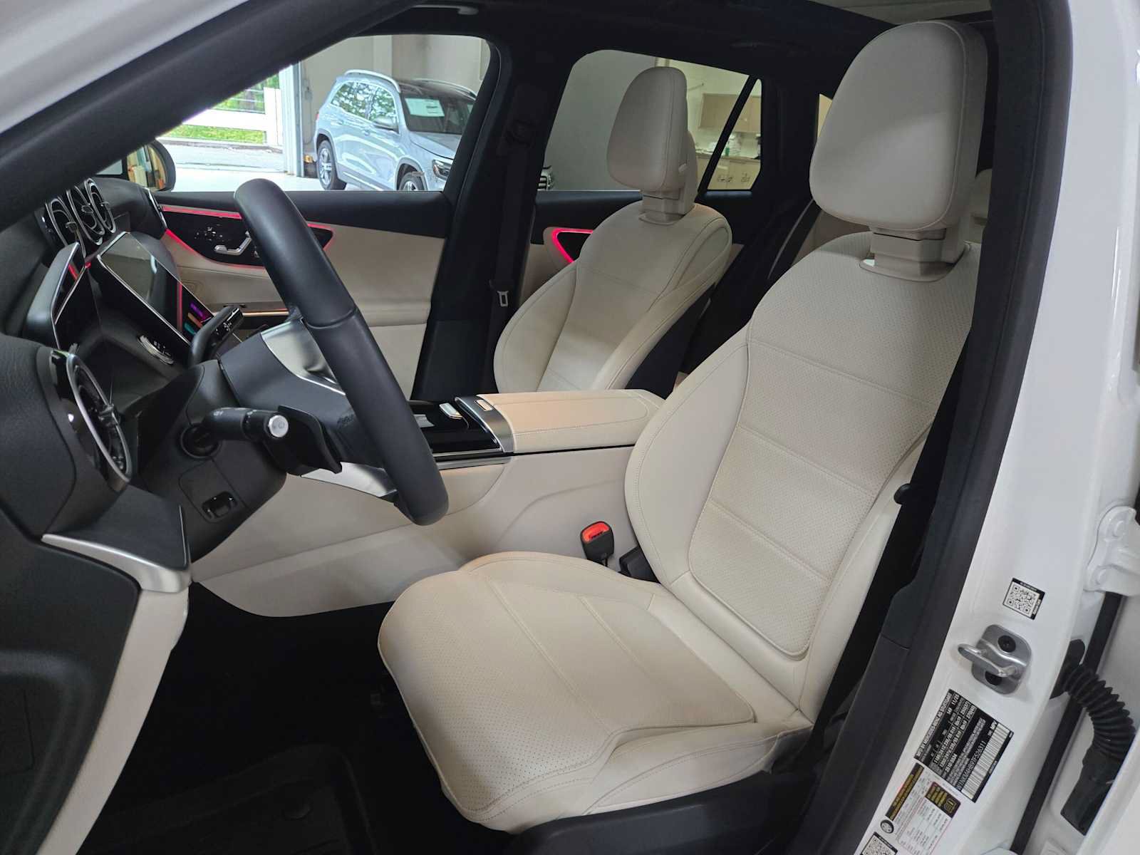 Certified 2026 Mercedes-Benz GLC 300 4MATIC image 23