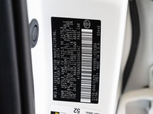 Used 2025 Toyota Camry SE FWD image 19