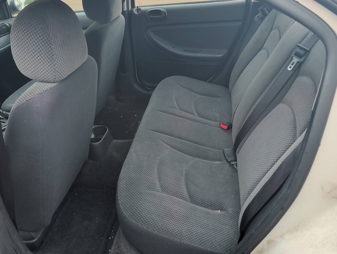 Used 2005 Dodge Stratus SXT FWD image 21
