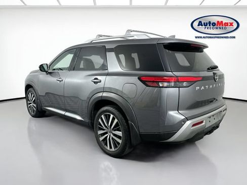 Used 2022 Nissan Pathfinder Platinum w/ Cargo Package AWD/4WD image 5