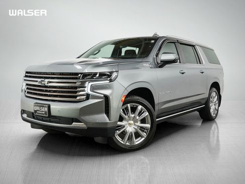 Used 2023 Chevrolet Suburban High Country AWD/4WD image 1