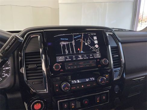 Certified 2021 Nissan Titan Platinum Reserve image 26