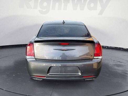 Used 2021 Chrysler 300 S image 4