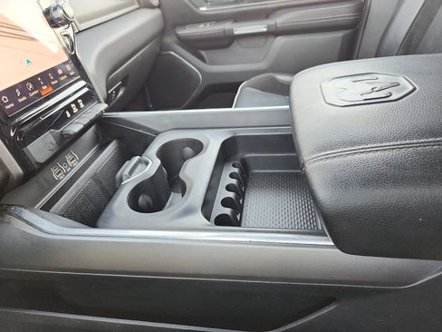 Used 2025 RAM 1500 Laramie AWD/4WD image 20