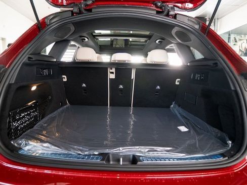 New 2026 Mercedes-Benz GLC 300 4MATIC image 33