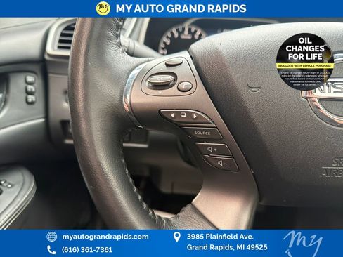 Used 2020 Nissan Murano SL w/ Moonroof Package AWD/4WD image 15