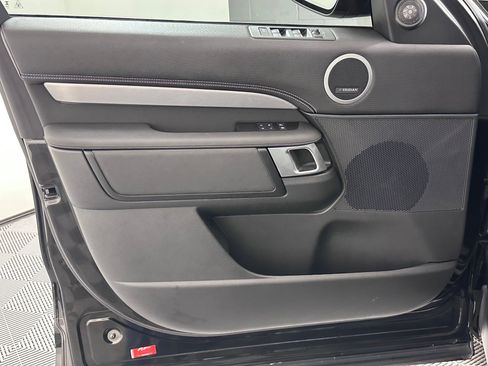 Used 2024 Land Rover Discovery Dynamic SE image 20