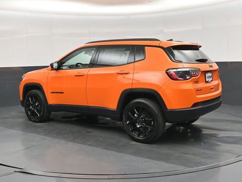New 2026 Jeep Compass Latitude AWD/4WD image 8