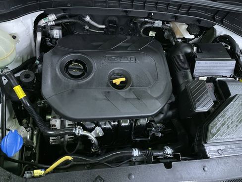 Used 2019 Hyundai Tucson SE image 29