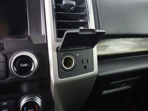 Used 2019 Ford F150 Lariat w/ Equipment Group 502A Luxury image 60