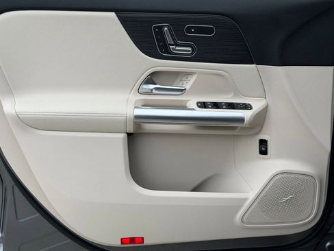 New 2026 Mercedes-Benz GLA 250 GLA 250 image 13