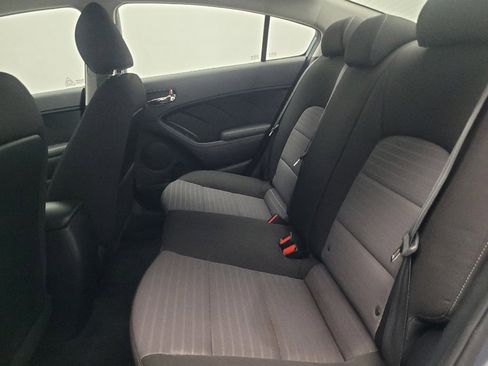 Used 2017 Kia Forte S w/ S Technology Package image 18