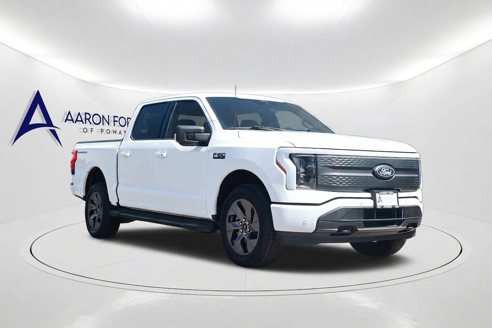 Used 2024 Ford F150 Lightning Flash AWD/4WD image 3