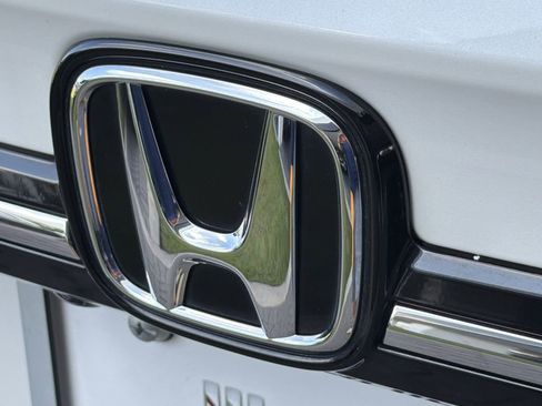 Used 2022 Honda Odyssey Elite image 11