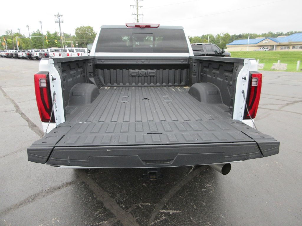 Certified 2026 GMC Sierra 2500 Denali Ultimate AWD/4WD image 8