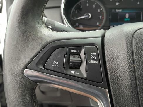 Used 2022 Buick Encore Preferred w/ Safety Package FWD image 21