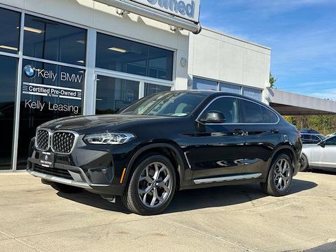 Used 2023 BMW X4 xDrive30i image 4