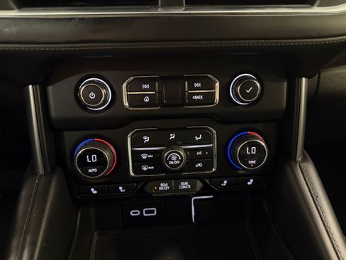Used 2021 Chevrolet Tahoe LT RWD image 18