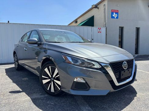 Used 2021 Nissan Altima 2.5 SV AWD/4WD image 9