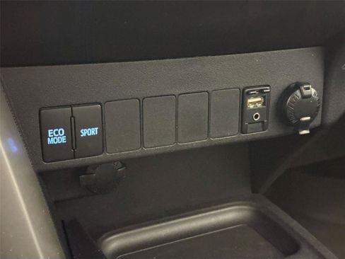 Used 2017 Toyota RAV4 XLE w/ Plus Special Value Package FWD image 31