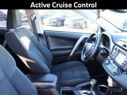 Used 2018 Toyota RAV4 XLE image 11